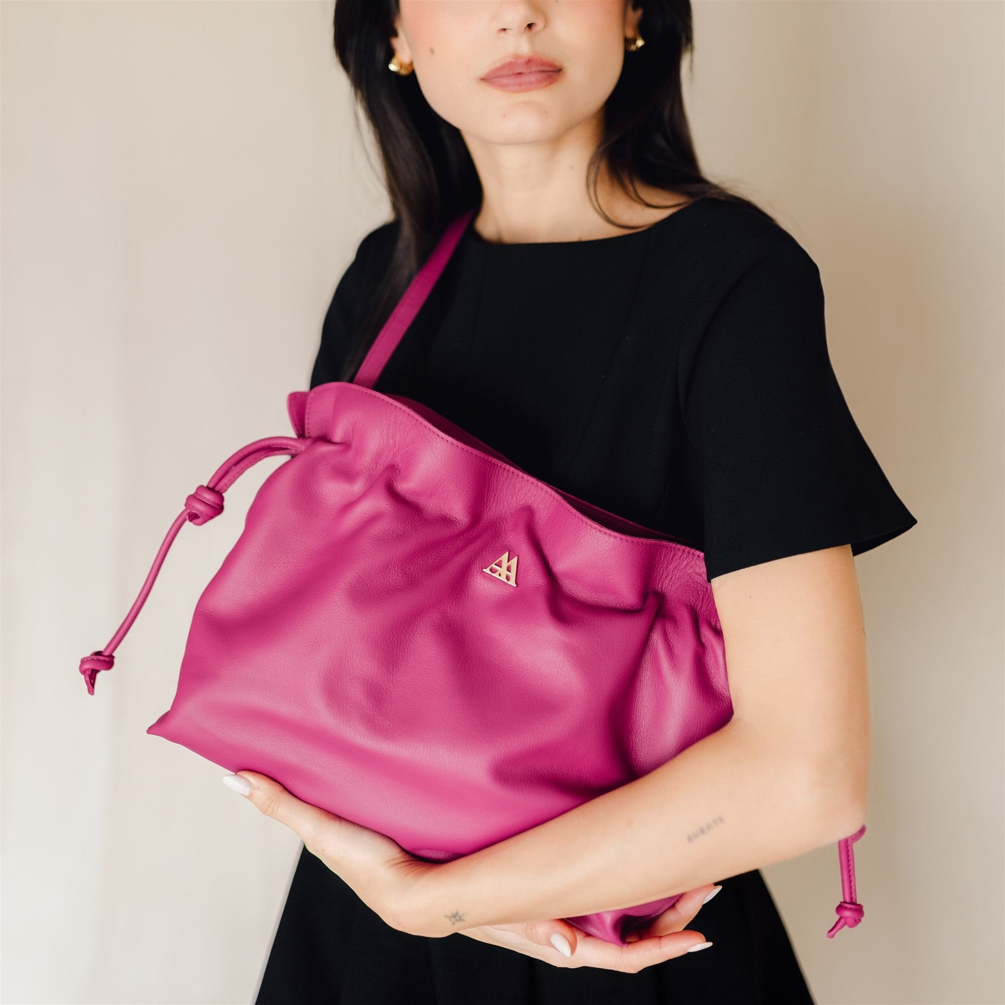 Fátima Bolso Fruncido Piel Fucsia