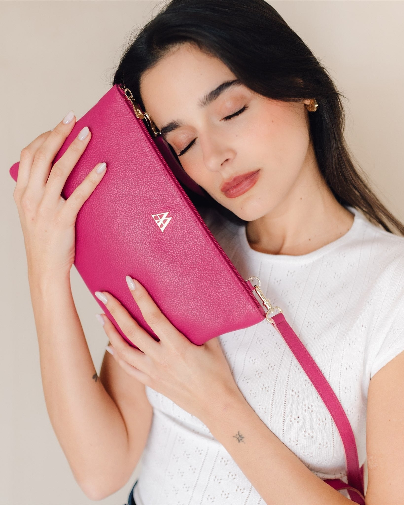 Catalina Fuchsia Leather Clutch Bag