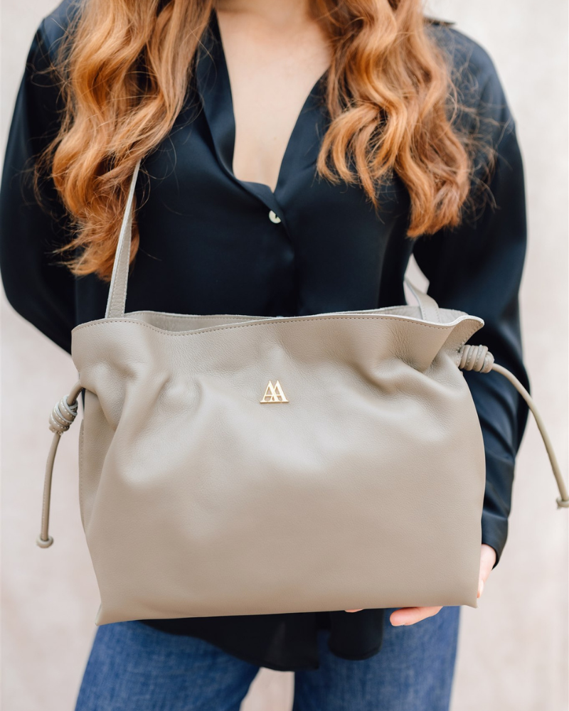 Fátima Bolso Fruncido Piel Taupe