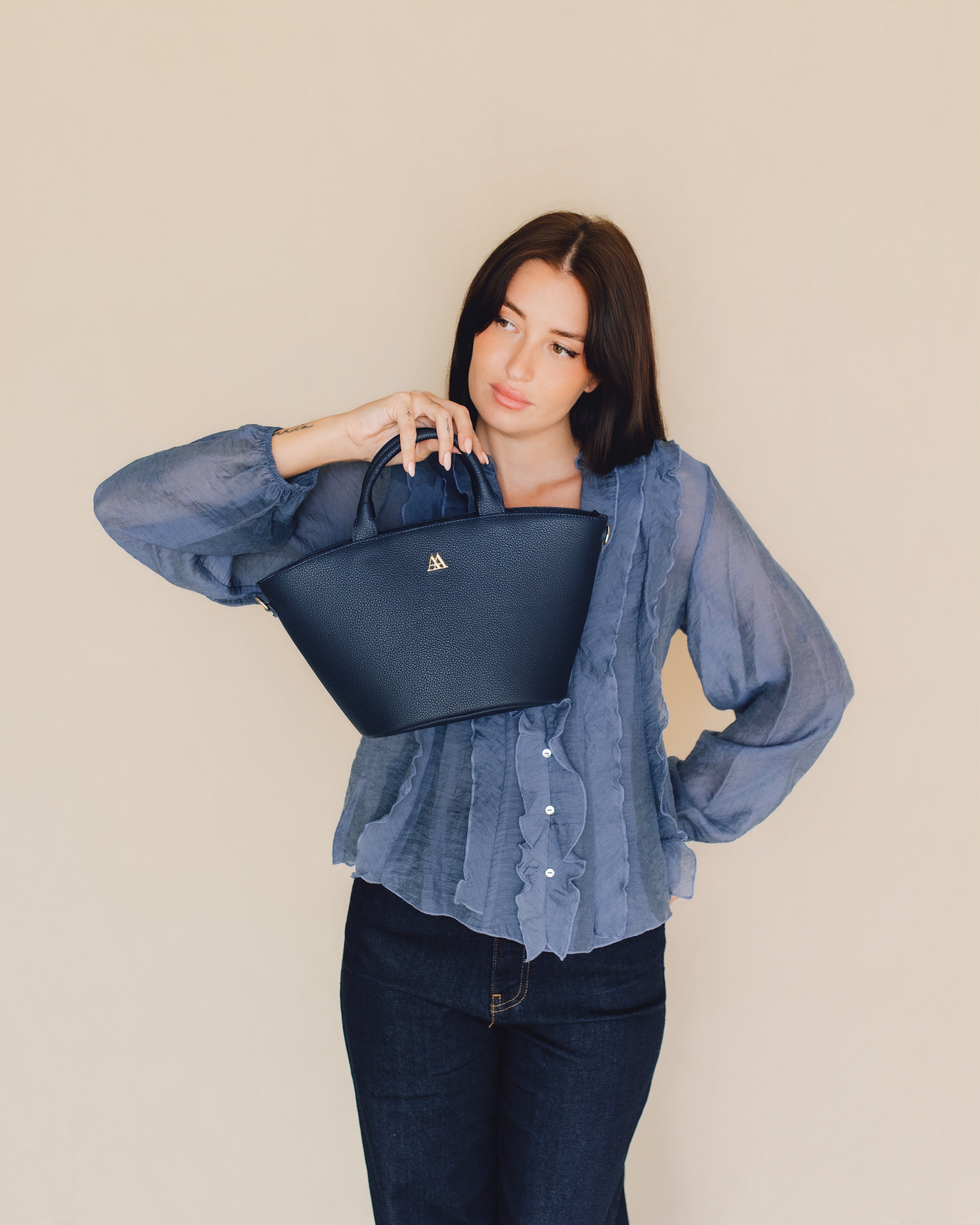Carlota Bolso Capazo Piel Azul Marino