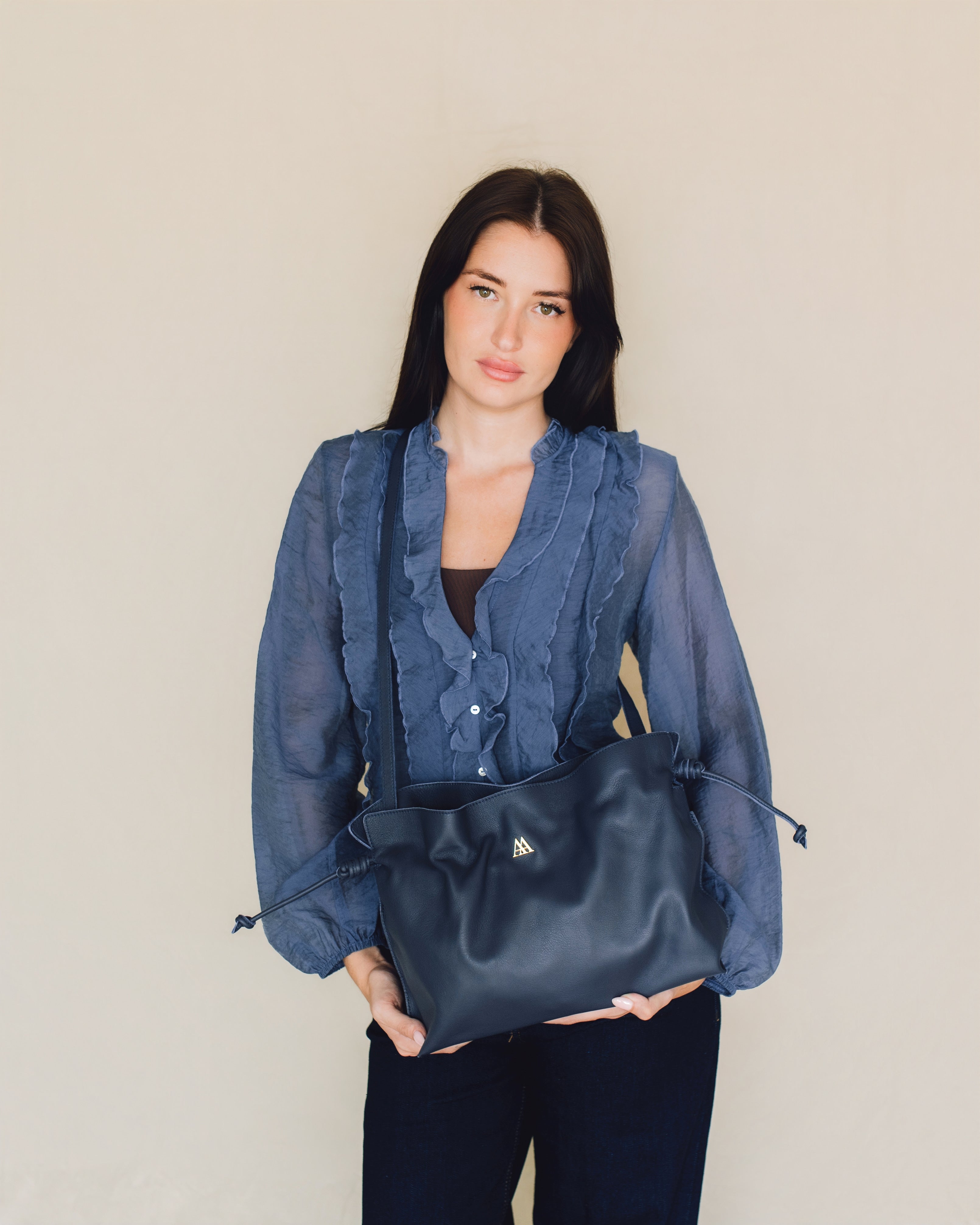 Fátima Bolso Fruncido Piel Azul Marino