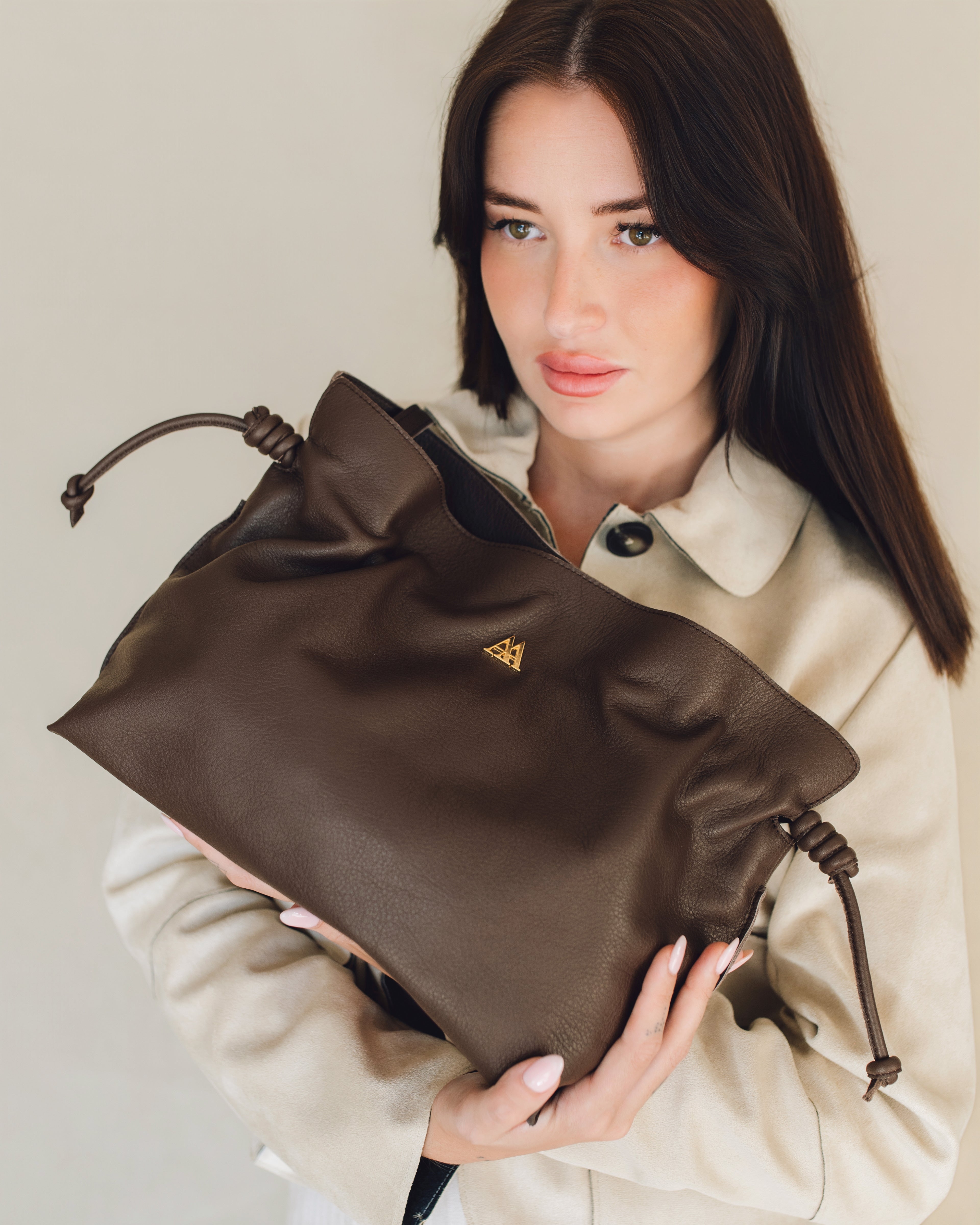 Fátima Bolso Fruncido Piel Marrón