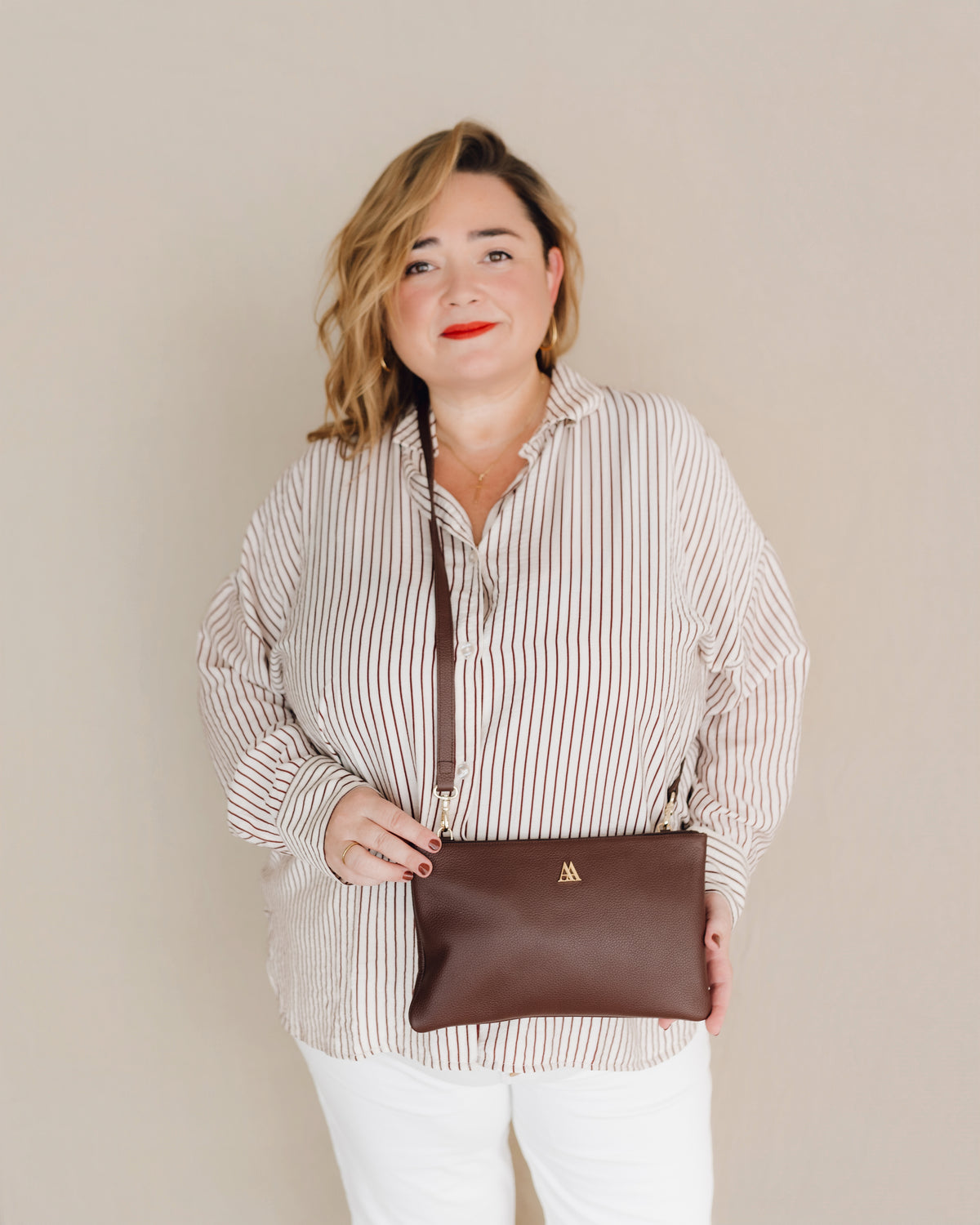 Pochette en cuir marron Catalina