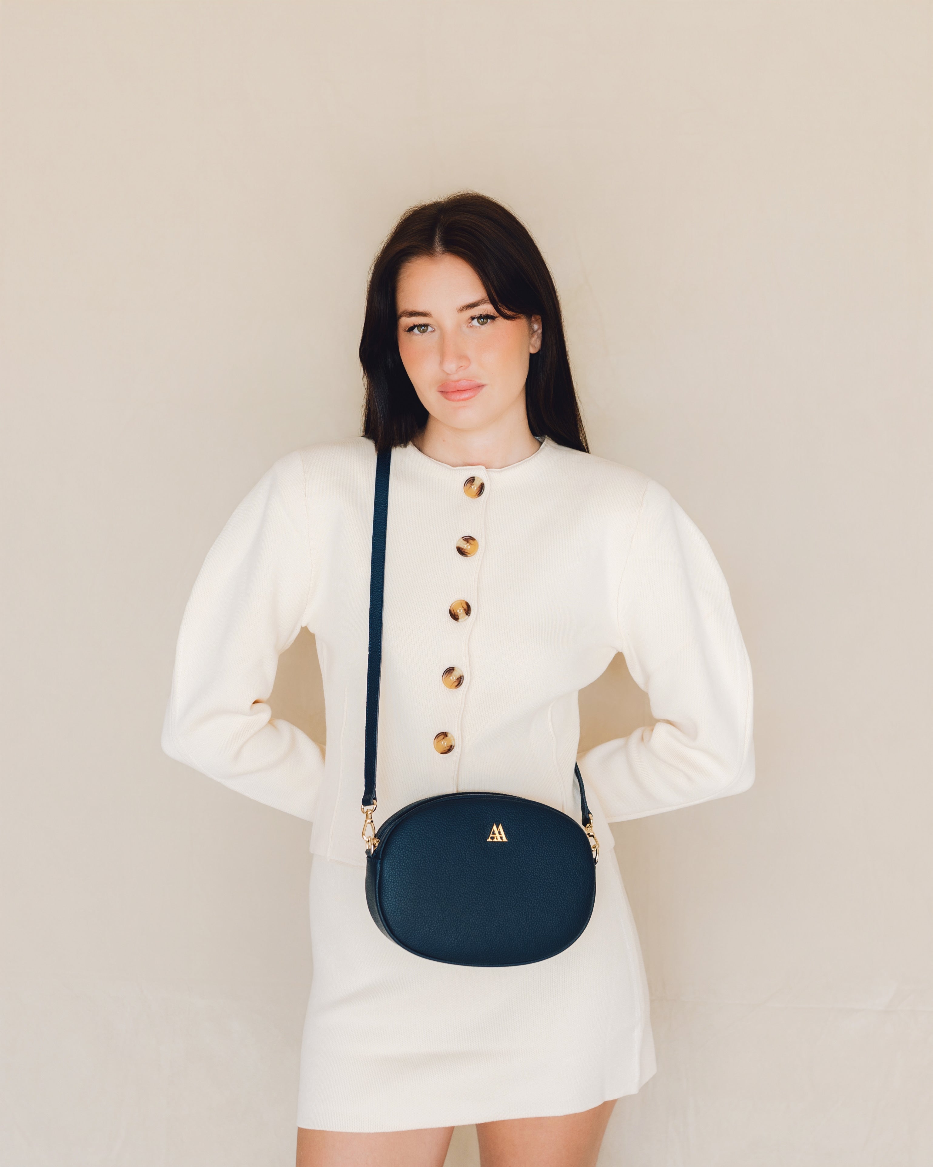 Olivia Bolso Ovalado Piel Azul Marino