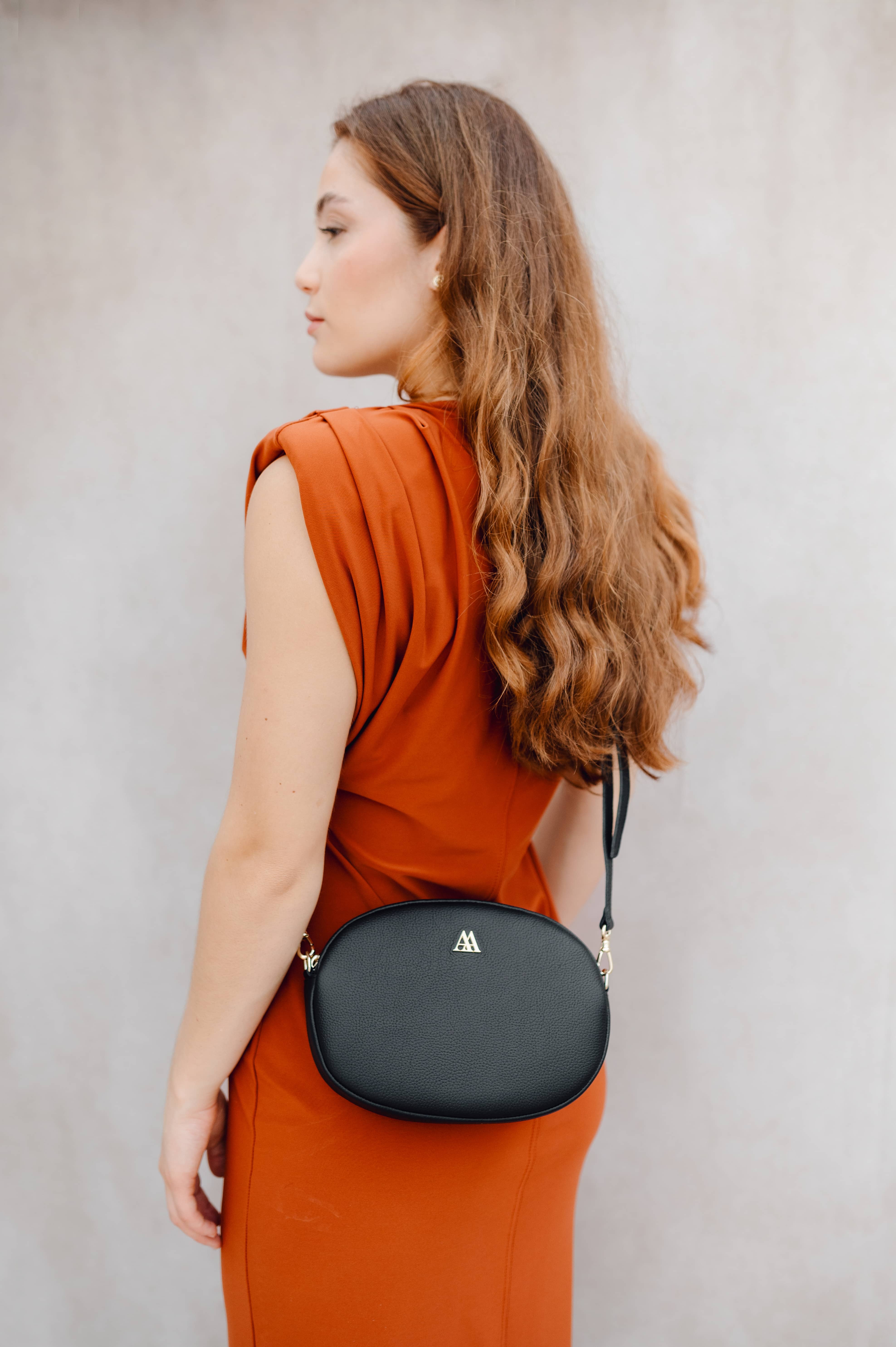 Olivia Oval Leather Bag, Black