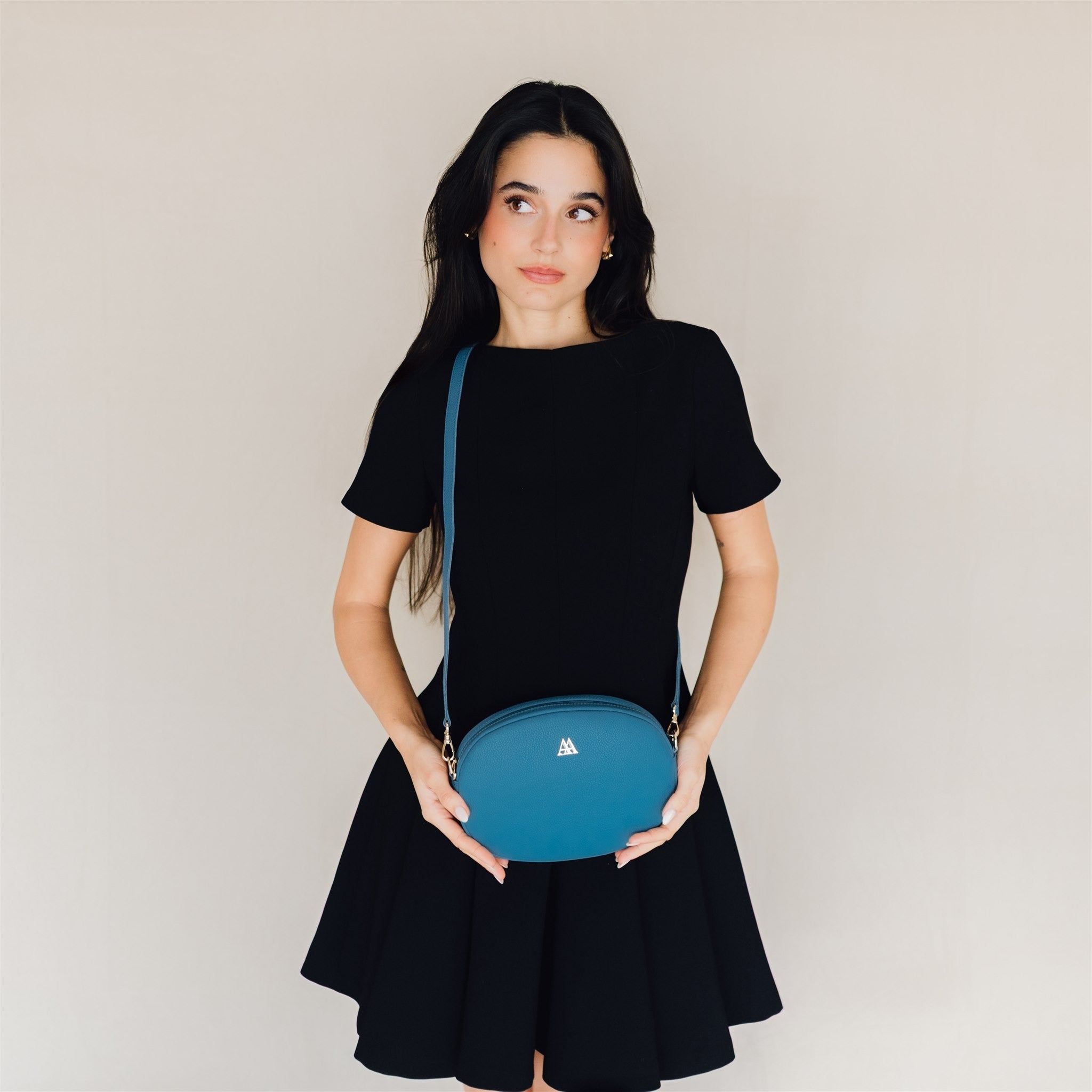 Olivia Bolso Ovalado Piel Turquesa