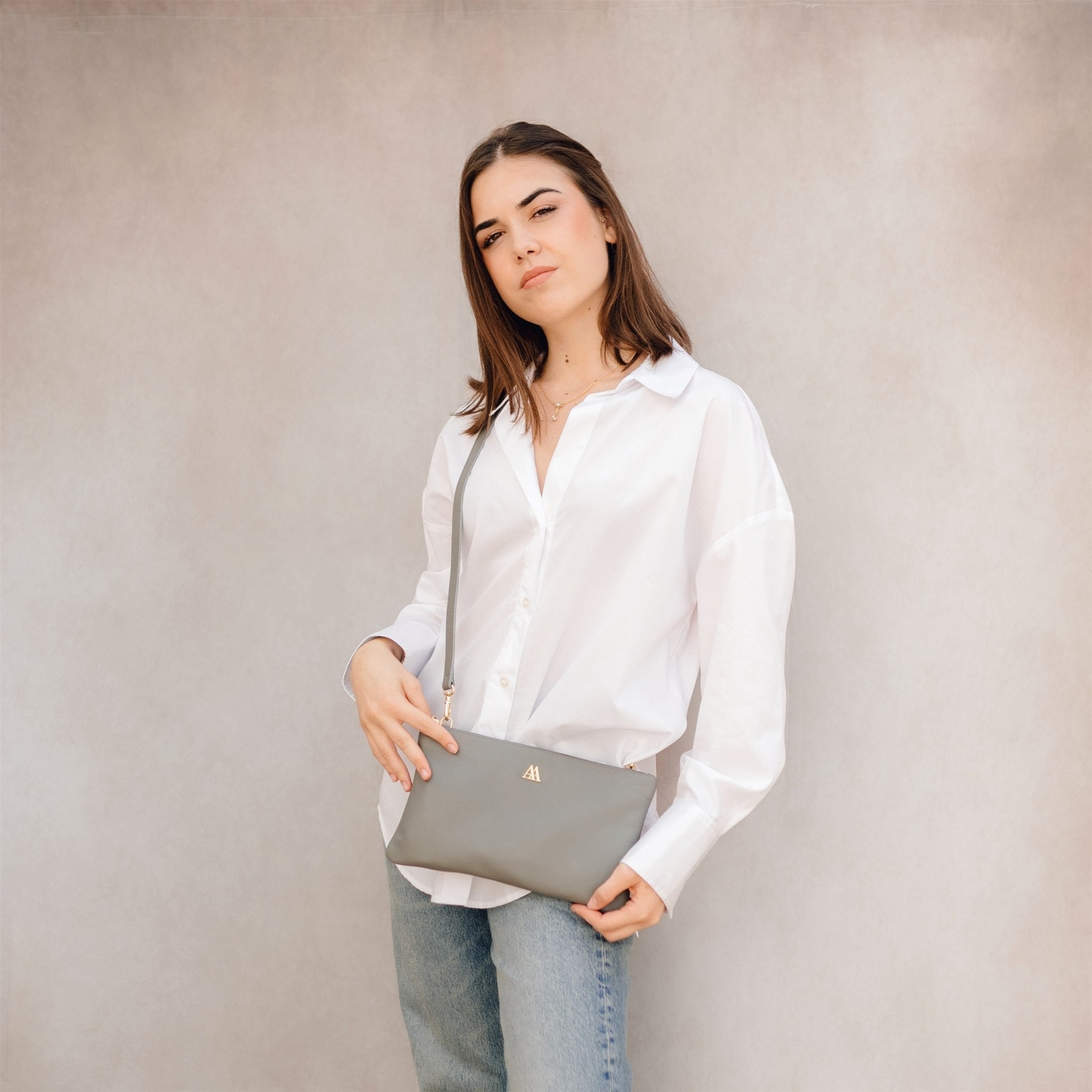 Catalina Bolso Clutch Piel Gris