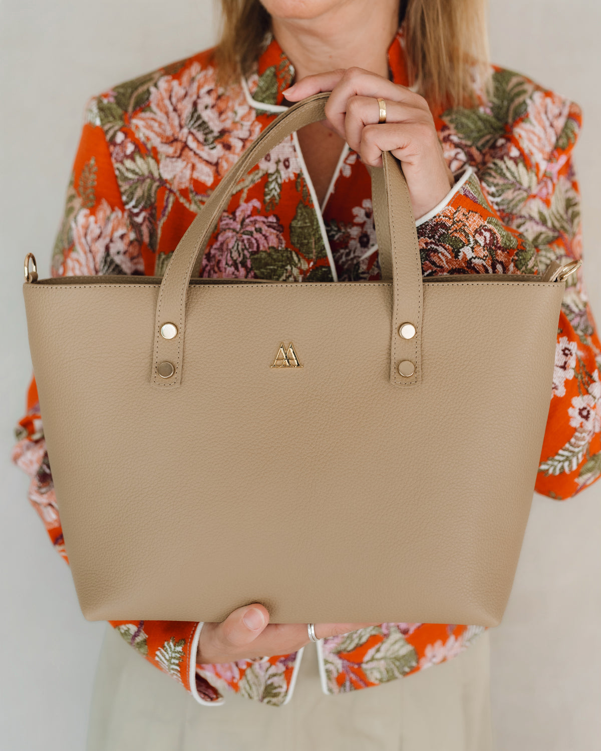 Antonia Bolso Shopper Piel Beig